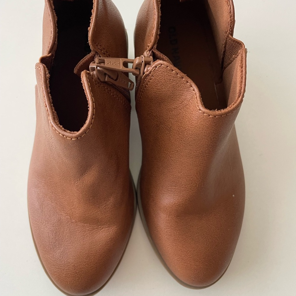 Old Navy Tan Kids Ankle Boots